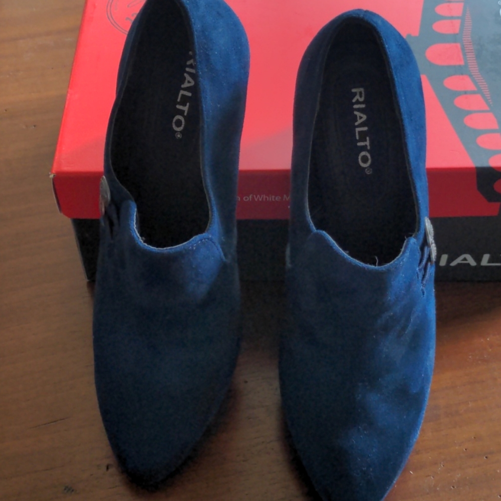 Rialto Blue Suede Shoes size 7 - Picture 5 of 5